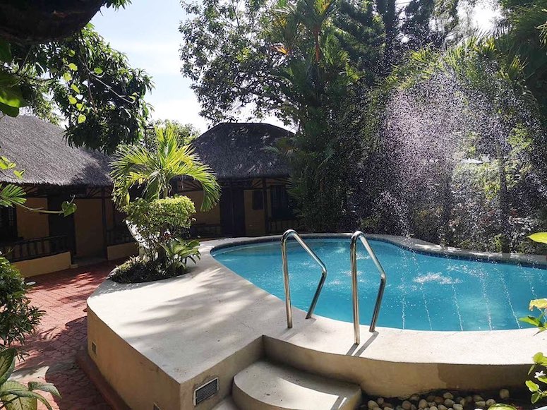 Vacay à la Barretto Marjorie and Julia's refreshing Bulacan rest house